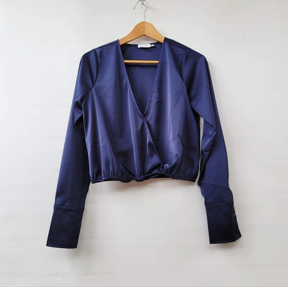Good American Long Sleeve Stretch Satin Faux Wrap Top Womens XS Navy Blue French - Picture 9 of 16